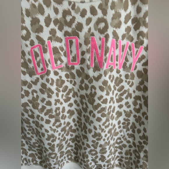 Old Navy Pink and Leopard Sweatshirt🎀 - Picture 2 of 9